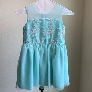 Girls Dress Size 6 Light Green